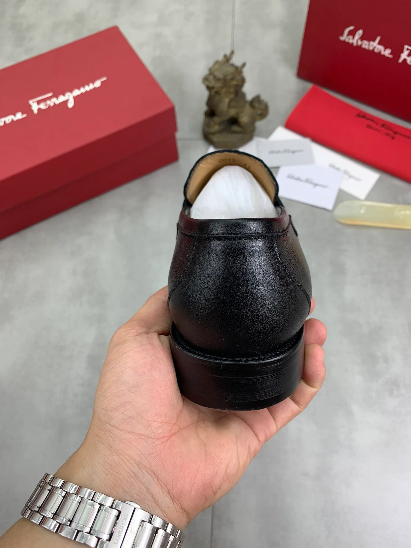 Men's Men's Shoes 💰P460💰[New Style] Water-dyed Niuli 🆘[Salvatore Ferragamo] Ferragamo's latest casual business leather shoes for men! Available at counters simultaneously! The fabric is made of specially imported original pebbled calfskin, and the lining is made of imported water-dyed cowhide. It is absolutely luxurious and leads the fashion trend. Matching code: 38-45 (46 can be customized) multiple colors available